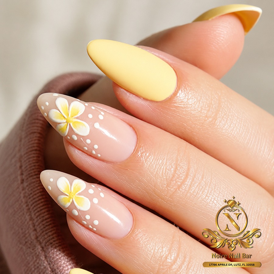 Trending July Nail Ideas